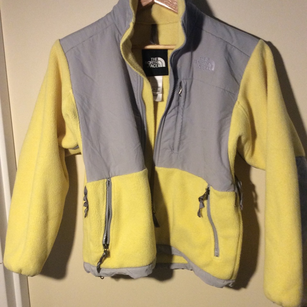 Women's north face fleece jacket size XSTP